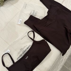 437 espresso v leggings micro bra set